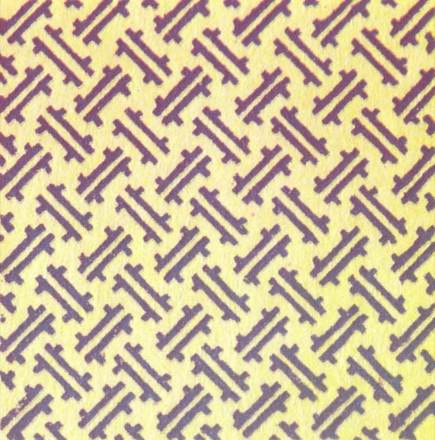 Four-fold centers between the mirrors, not on them.